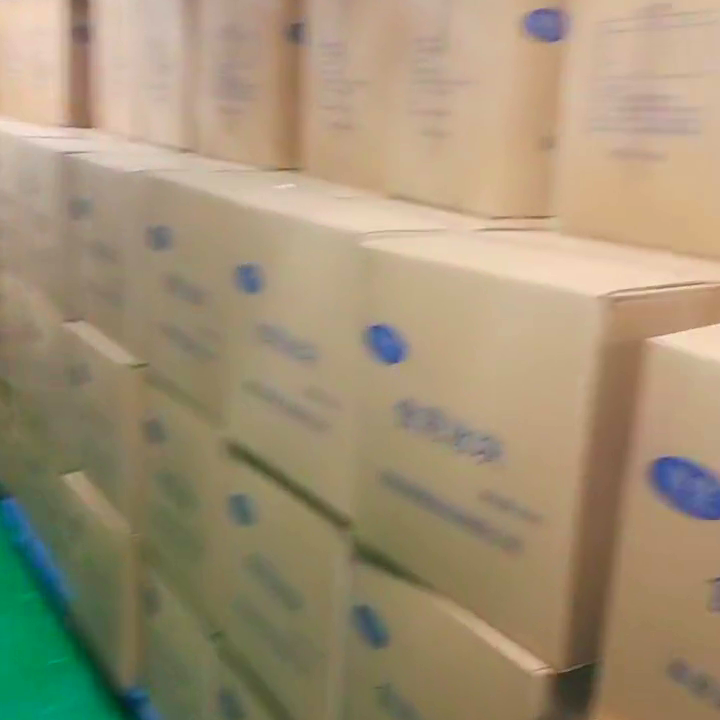 巨型冰塊購(gòu)買方法_降溫大冰塊哪里有賣_大型冰塊生產(chǎn)商