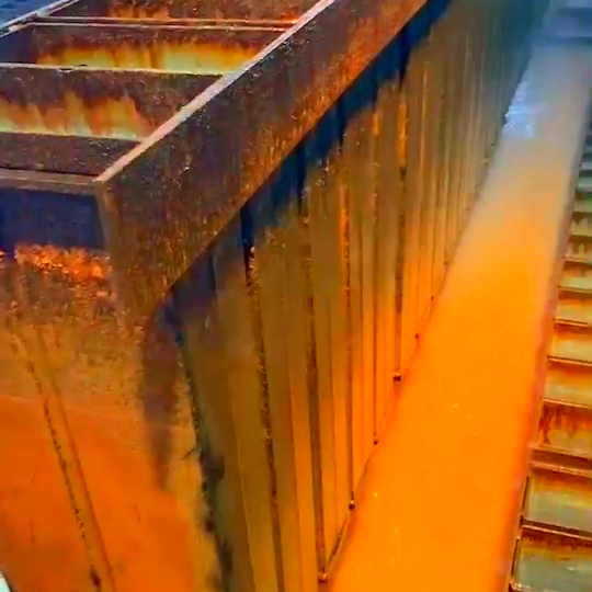 上海冰熊冷藏車廂廠電話_上海廠房車間降溫冰塊同城配送_上海冰塊