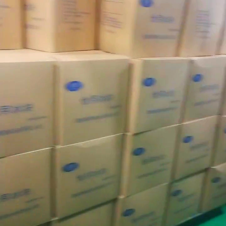 降溫車間夏季冰塊怎么放_夏季車間降溫冰塊_降溫車間夏季冰塊會融化嗎