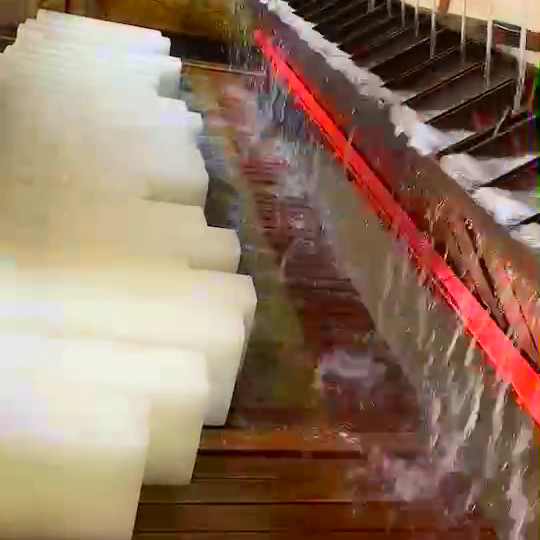 大冰塊供應(yīng)商_大型冰塊用途_大冰塊批發(fā)廠家