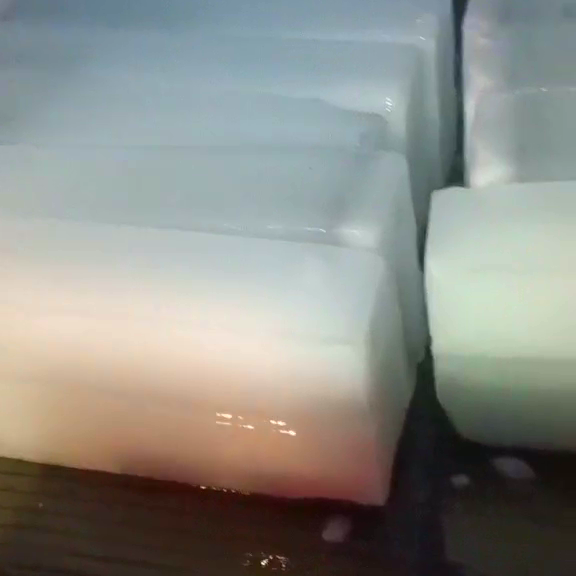 如何尋找無(wú)錫可靠的工業(yè)冰塊供應(yīng)商_無(wú)錫工業(yè)冰塊廠家電話_無(wú)錫工業(yè)冰塊生產(chǎn)商聯(lián)系方式