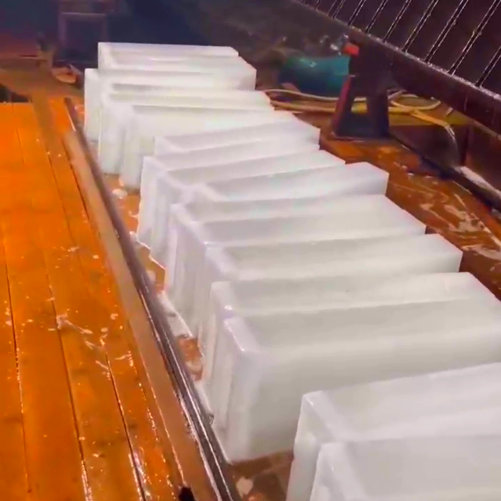 上海車間防暑降溫冰塊公司_上海冰點降溫_上海工廠降溫冰塊