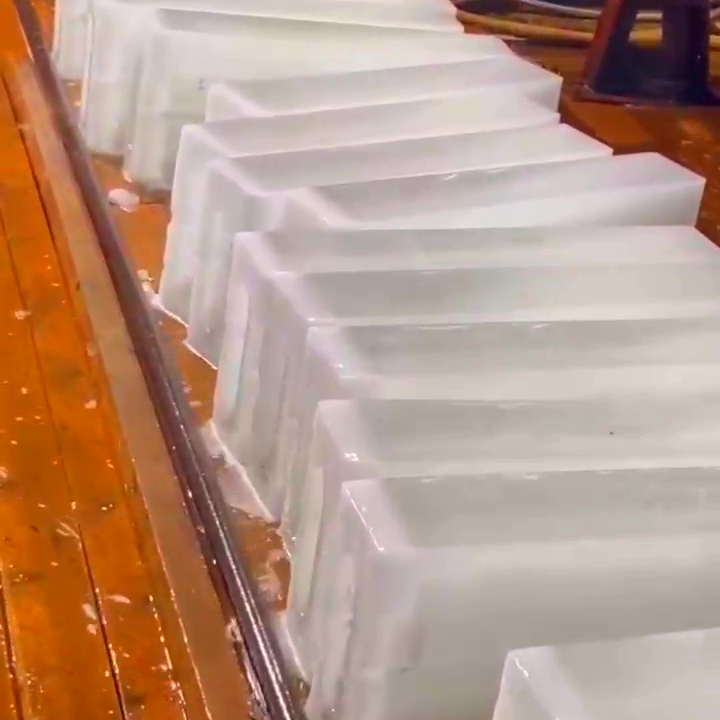 大冰塊多少錢_哪里可以買到便宜的大冰塊_大冰塊價(jià)格一斤多少錢