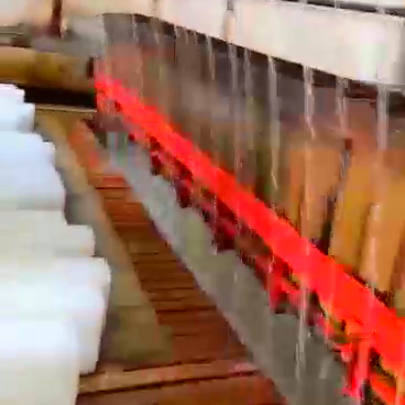 炎熱天氣下無錫用大冰塊降溫，效果顯著原理獨特