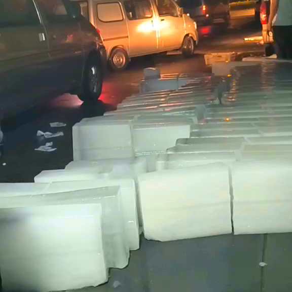 工業(yè)冰塊供應(yīng)商聯(lián)系電話_無錫工業(yè)冰塊電話_無錫工業(yè)冰塊市場(chǎng)行情