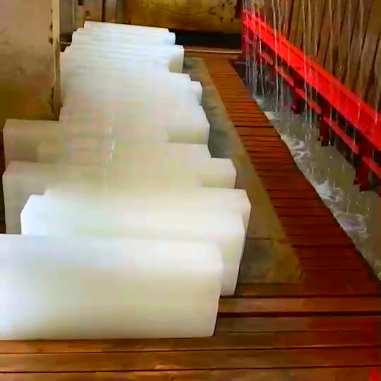 無錫冰塊_冰塊圖片_冰塊捏捏樂